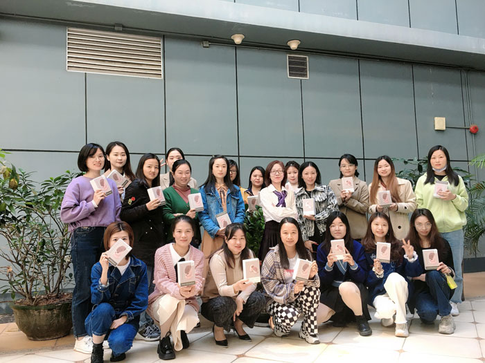 女神節(jié)快樂|有鮮花，有陽光，有愛的薩瑪瑞事業(yè)
