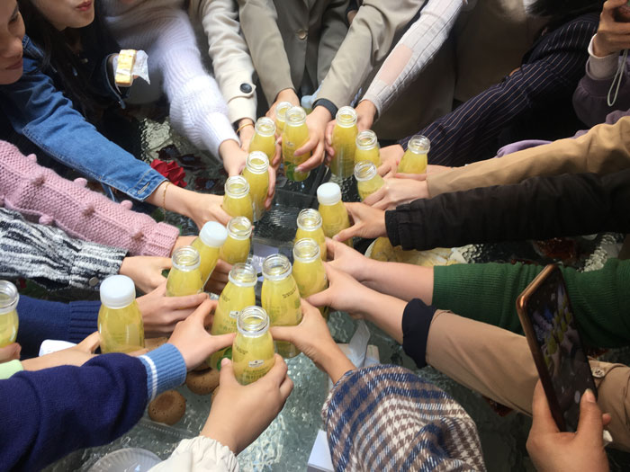 女神節(jié)快樂|有鮮花，有陽光，有愛的薩瑪瑞事業(yè)